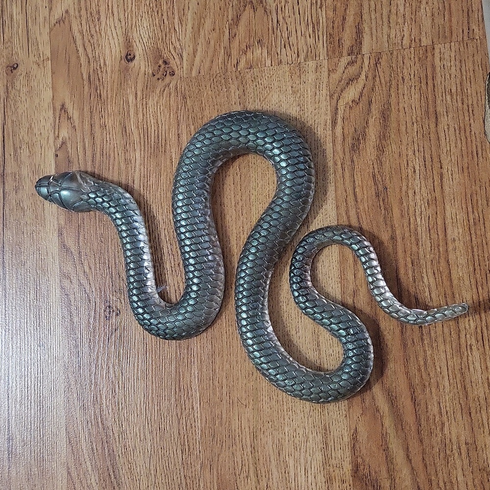 Resin Snake